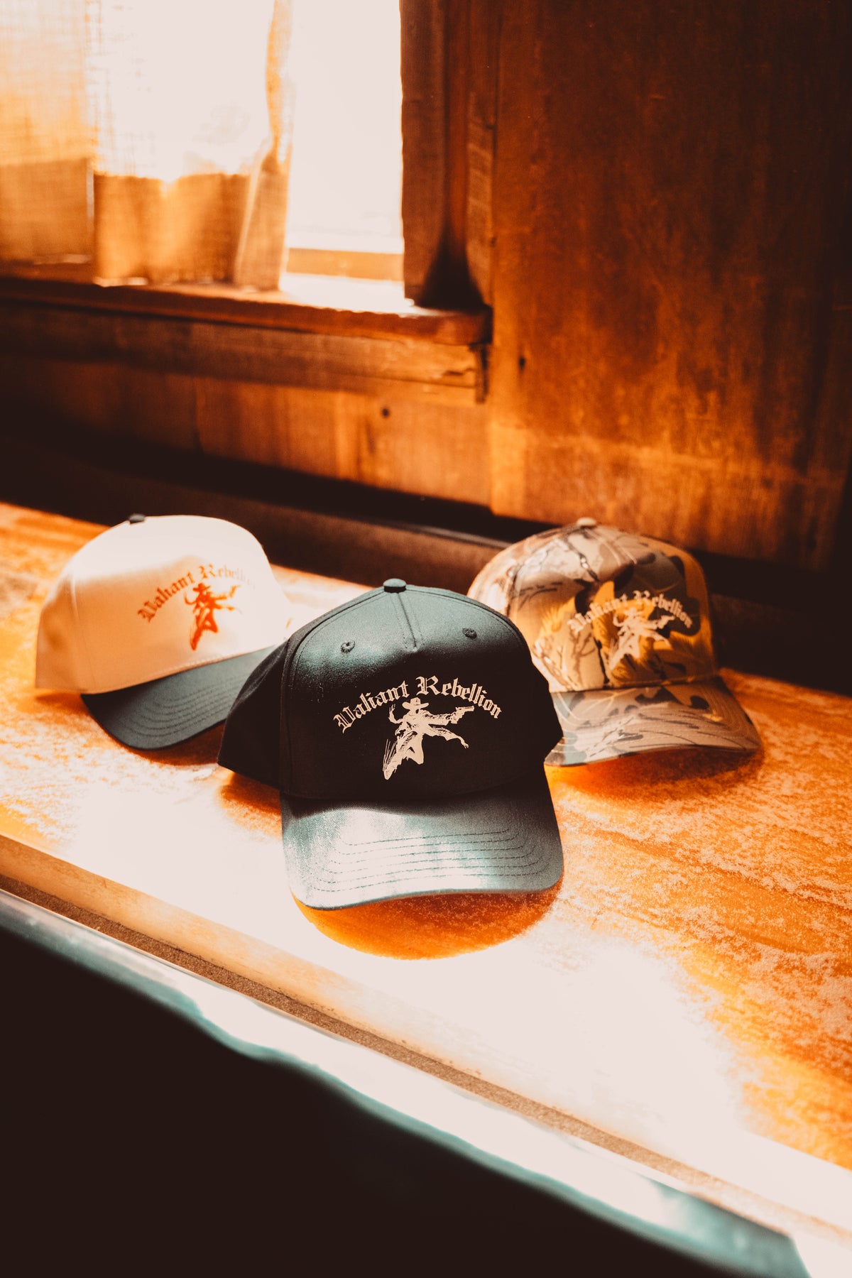 Valiant Trucker - Classic Black